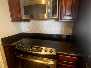 3525 Sage Road 1708, Houston TX 77056