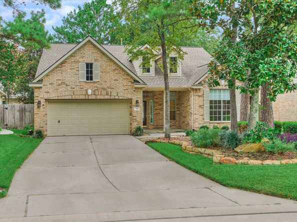 6 Wrenfield Place, The Woodlands TX 77384