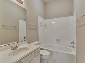 6 Wrenfield Place, The Woodlands TX 77384