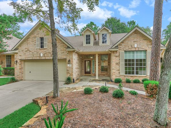 6 Wrenfield Place, The Woodlands TX 77384