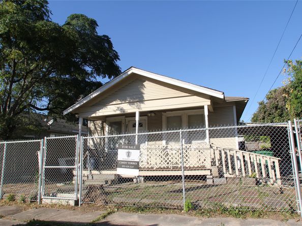 7013 Avenue E, Houston TX 77011