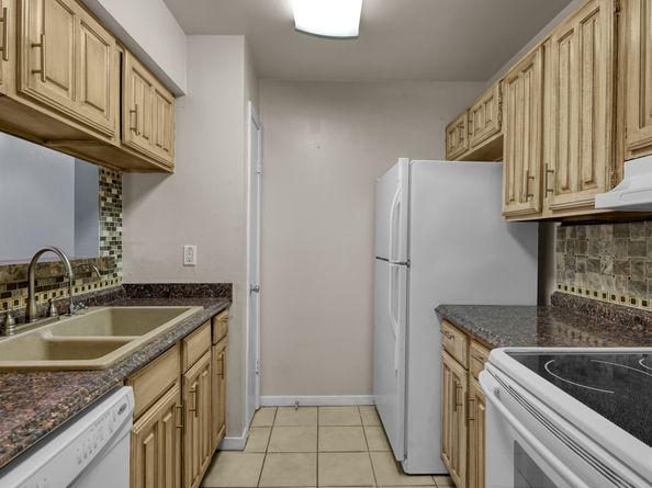 3500 Tangle Brush Drive 40, The Woodlands TX 77381