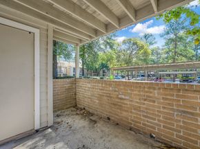 3500 Tangle Brush Drive 40, The Woodlands TX 77381