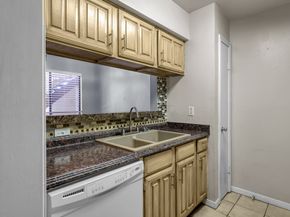 3500 Tangle Brush Drive 40, The Woodlands TX 77381