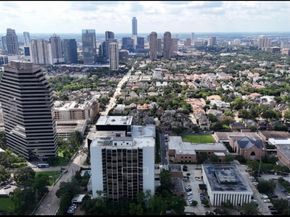 5001 Woodway Drive 1305, Houston TX 77056