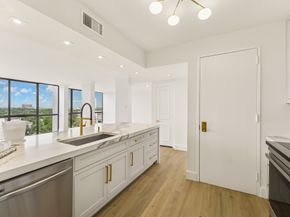 5001 Woodway Drive 1305, Houston TX 77056