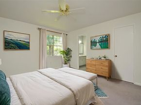 5864 Doliver Drive 116, Houston TX 77057