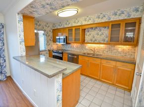 5864 Doliver Drive 116, Houston TX 77057