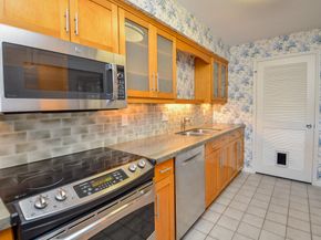 5864 Doliver Drive 116, Houston TX 77057