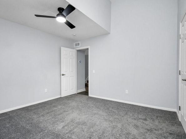 9809 Richmond Avenue B13, Houston TX 77042