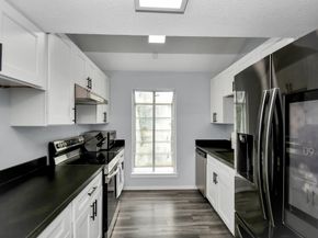 9809 Richmond Avenue B13, Houston TX 77042