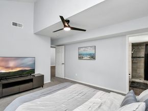 9809 Richmond Avenue B13, Houston TX 77042