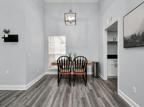 9809 Richmond Avenue B13, Houston TX 77042