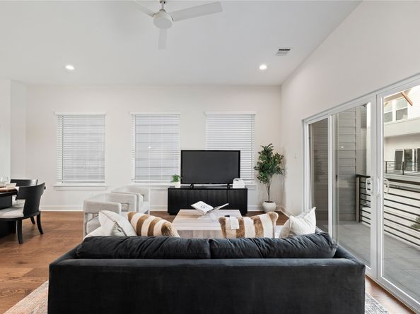 527 Moving meadows drive, Houston TX 77018