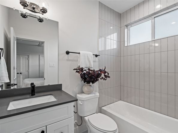 527 Moving meadows drive, Houston TX 77018