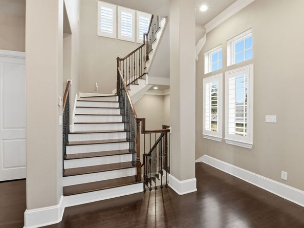 10933 Upland Park, Houston TX 77043