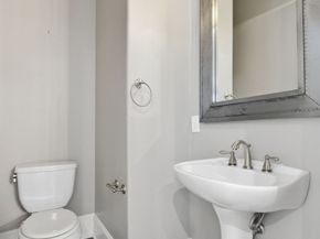 10933 Upland Park, Houston TX 77043