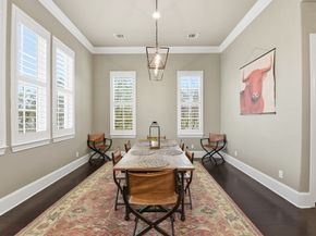 10933 Upland Park, Houston TX 77043