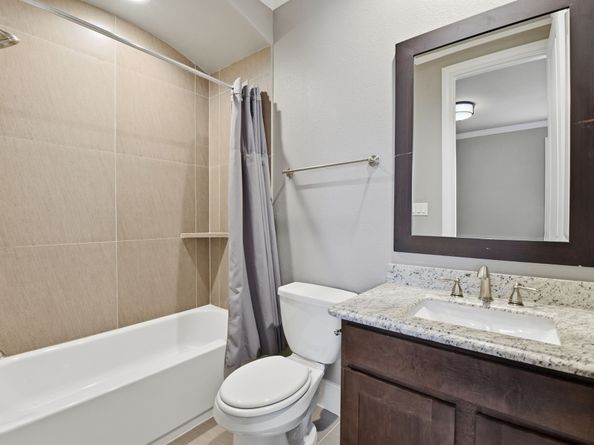 10933 Upland Park, Houston TX 77043