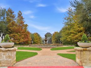 10933 Upland Park, Houston TX 77043