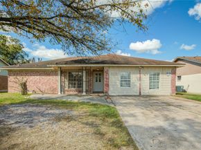 806 Coolwood Drive, Houston TX 77013