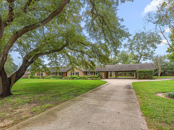 5807 Lilac Street, Katy TX 77493