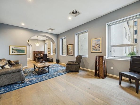 914 Main Street 1204, Houston TX 77002