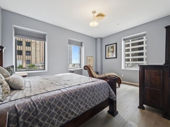 914 Main Street 1204, Houston TX 77002