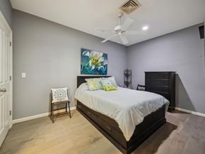 914 Main Street 1204, Houston TX 77002