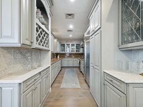 914 Main Street 1204, Houston TX 77002