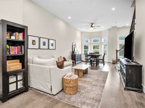 2020 Mcgowen Street 8E, Houston TX 77004