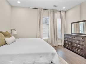 2020 Mcgowen Street 8E, Houston TX 77004