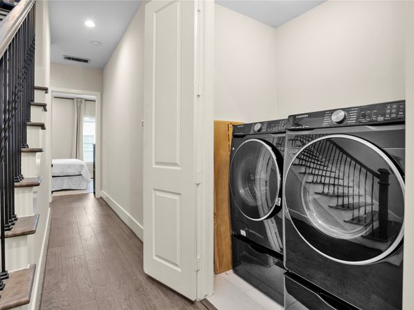 2020 Mcgowen Street 8E, Houston TX 77004