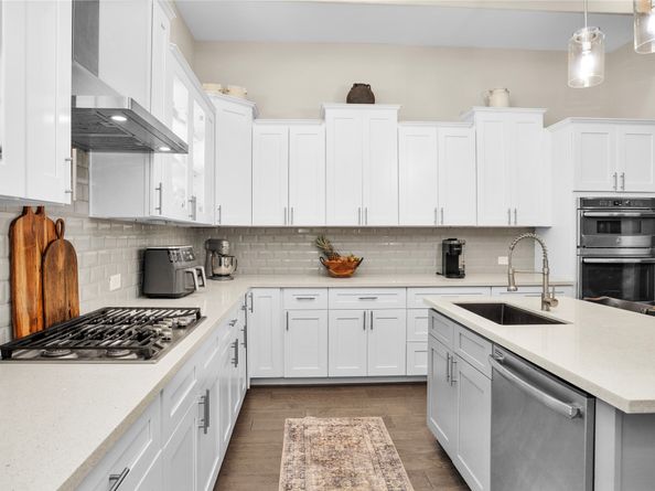 2020 Mcgowen Street 8E, Houston TX 77004