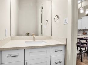 2020 Mcgowen Street 8E, Houston TX 77004