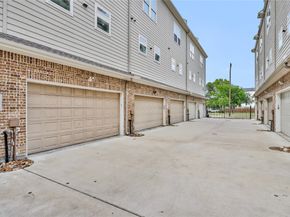 2020 Mcgowen Street 8E, Houston TX 77004