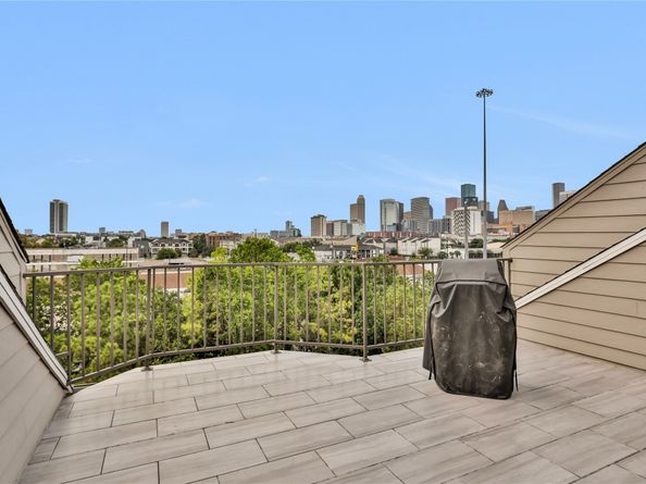 2020 Mcgowen Street 8E, Houston TX 77004