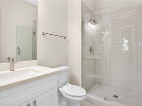 2020 Mcgowen Street 8E, Houston TX 77004