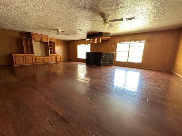 4718 Averill Street, Houston TX 77009