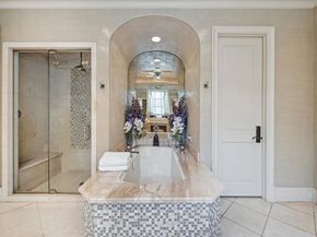 601 Lindenwood Drive, Houston TX 77024