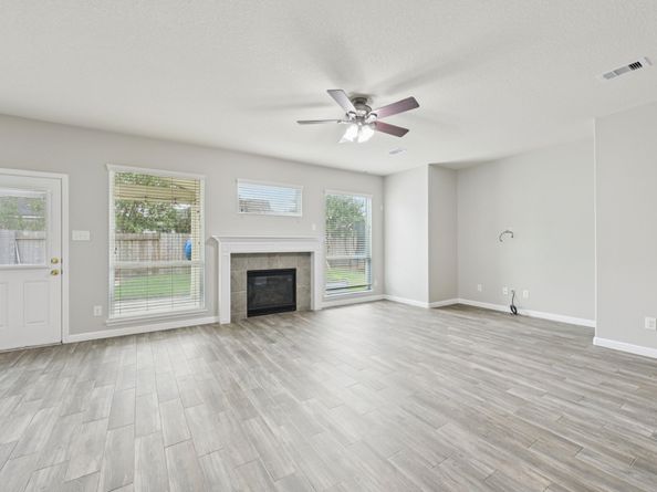 9950 Valance Way, Conroe TX 77385