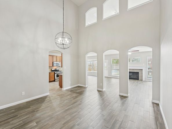 9950 Valance Way, Conroe TX 77385