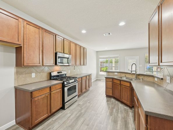 9950 Valance Way, Conroe TX 77385