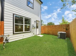 5029 Broom Street A, Houston TX 77091