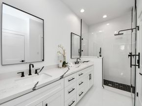 5029 Broom Street A, Houston TX 77091