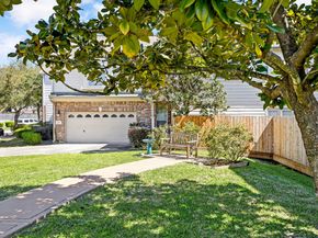 2634 Couch Street, Houston TX 77008