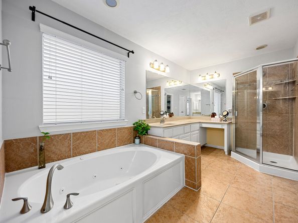2634 Couch Street, Houston TX 77008
