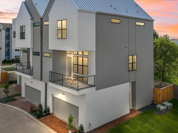 2859 Decker Place, Houston TX 77003