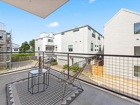 2859 Decker Place, Houston TX 77003