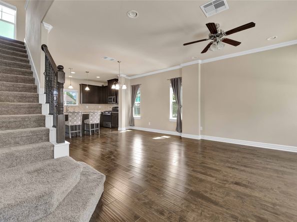 4827 Hardy Street, Houston TX 77009